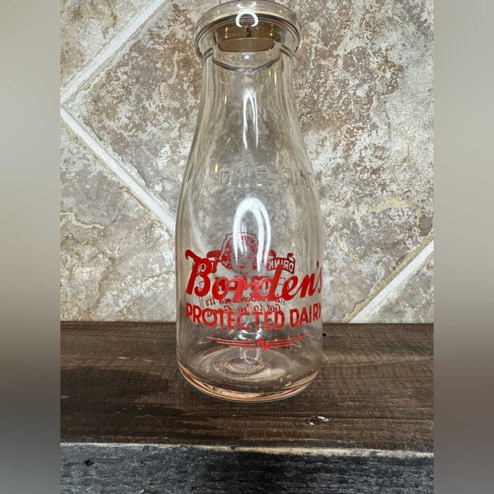 Vintage Borden Milk Glass Container